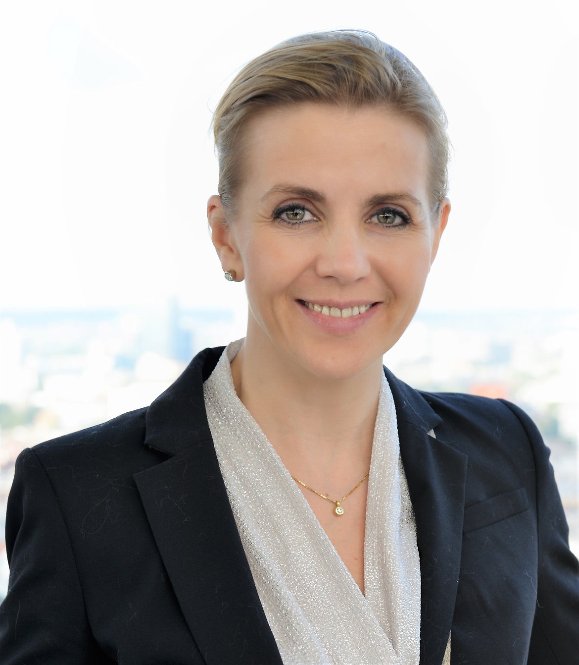 MONICA BRANTE.jpg
